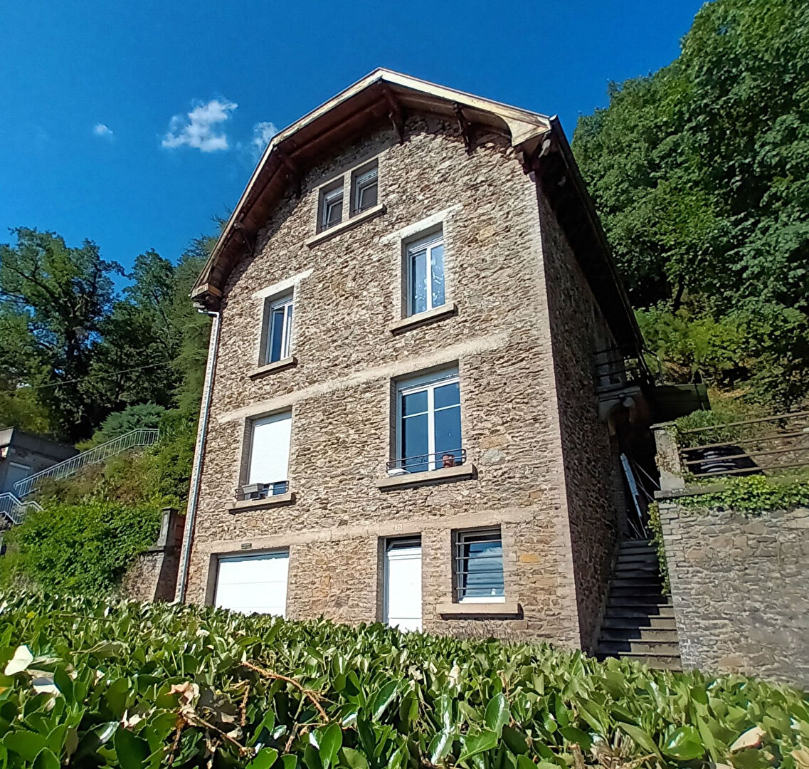 Villa / Maison  T6 à vendre Flagnac 12300