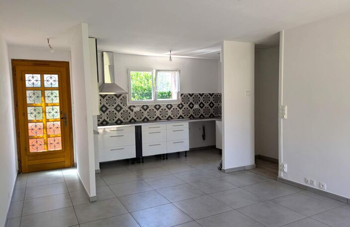 Vente maison 4 pièces 65 m² Noyant-de-Touraine (37800) — photo 4