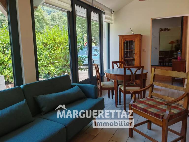 T2 avec belle terrasse à Taninges — photo 1