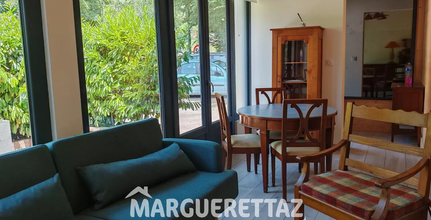 T2 avec belle terrasse à Taninges — photo 1