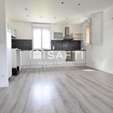 Appartement 4 pièces 259900 €