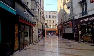 Commerce 1 Pièce 79 m² à vendre à Avignon (84000)