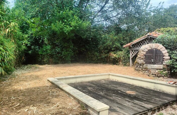 Maison de charme à Saint-Mathieu, 160 m², 3 chambres — photo 2