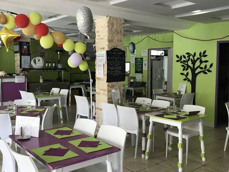 Local commercial — photo 1
