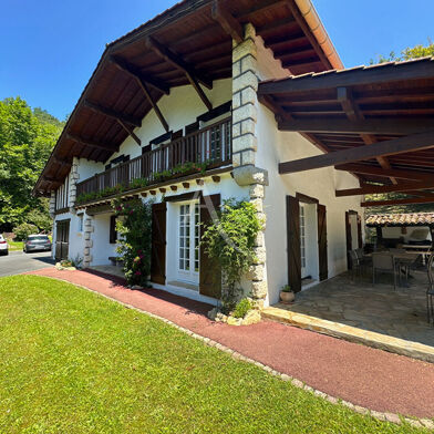 Maison 6 pièces 840000 €