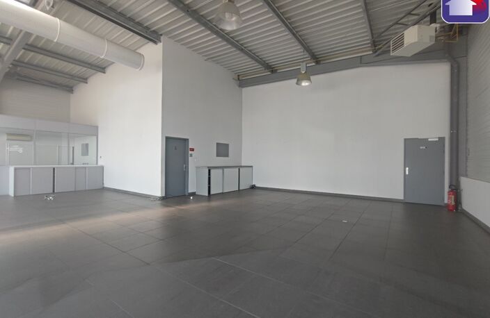 Pamiers - Village Automobile - Local commercial 400m² environ — photo 5