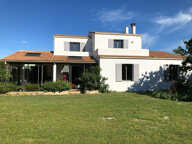 Propriété lumineuse au coeur de l'Île d'Oléron — photo 2