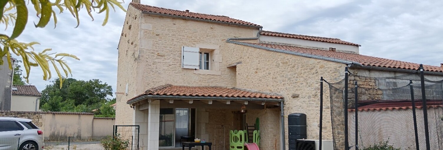 Maison 5 Pièces 142 m² à vendre à Nantillé (17770)