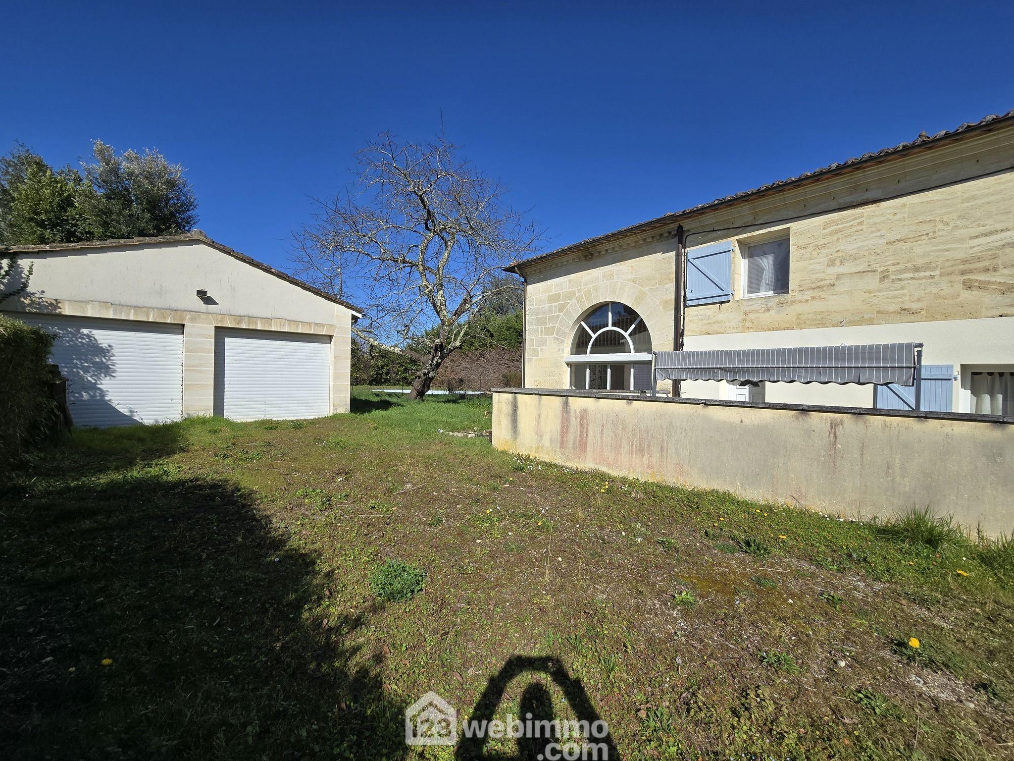 Photo Demeure - 331m² - Bordeaux image 2/4