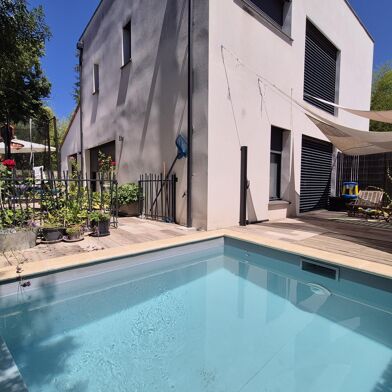 Maison 6 pièces 499000 €