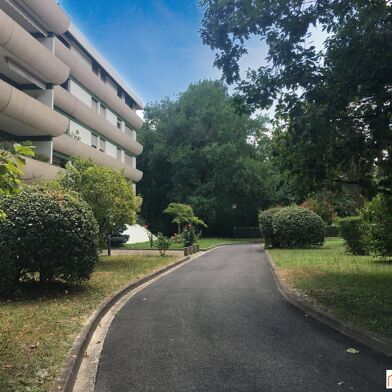 Appartement 4 pièces 349900 €