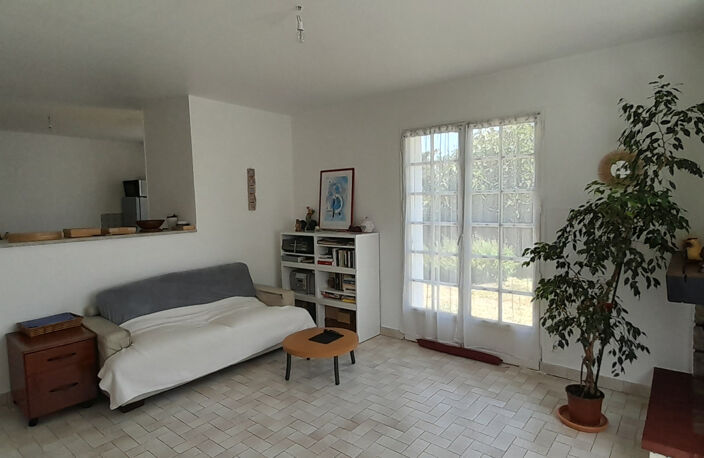 MAISON DE PLAIN-PIED PROCHE COMMERCES — photo 3