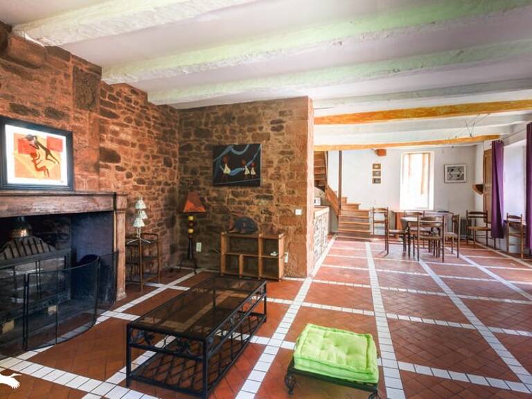 Maison en pierre de 5 pièces principales — photo 1