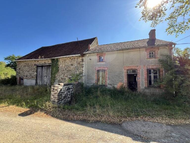 Maison en pierre de 4 pièces principales — photo 1