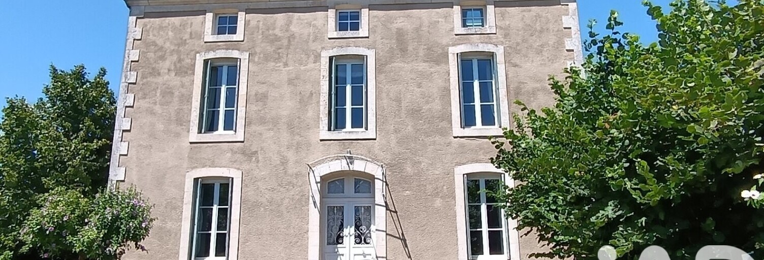 Maison 6 Pièces 220 m² à vendre à Coulonges-sur-l'Autize (79160)