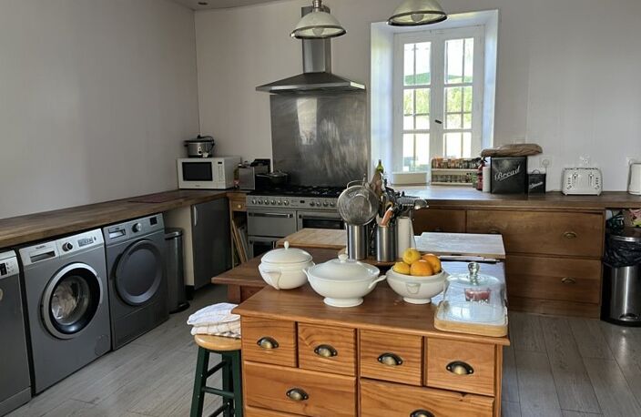 Maison en pierre de 7 pièces principales — photo 2