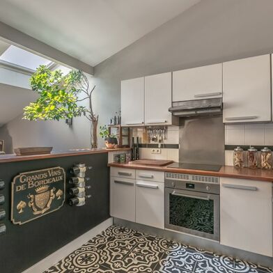 Appartement 3 pièces 472500 €