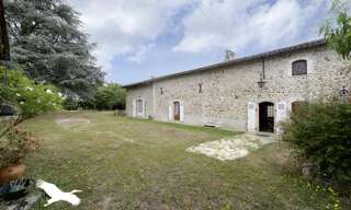 Maison 6 Pièces 227 m² à vendre à Montbron (16220)