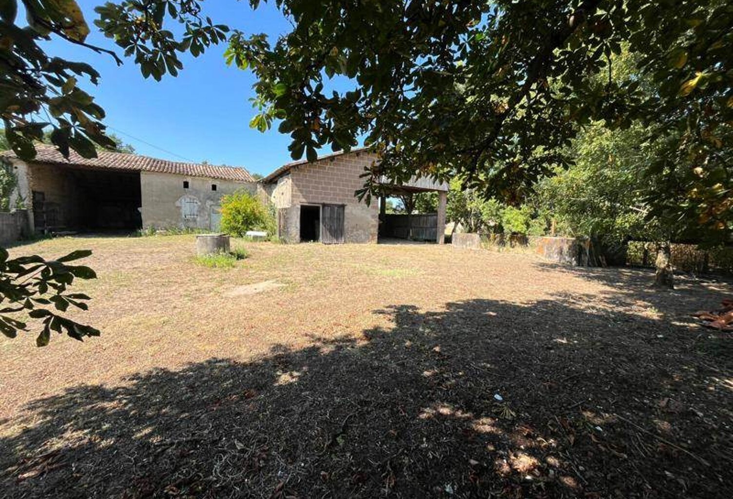 Grange de 0 pièces principales — photo 1