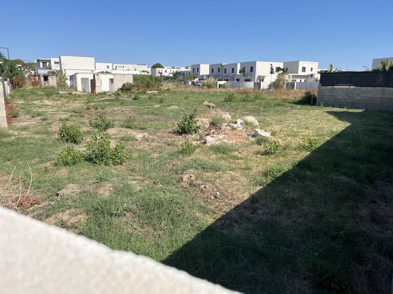 Terrain à bâtir de 0 pièces principales — photo 1