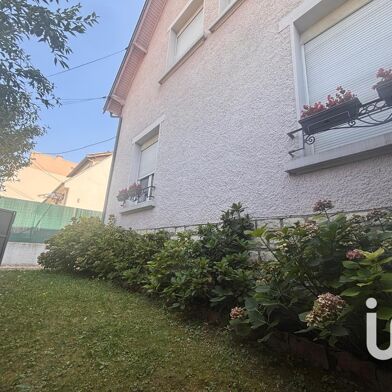 Maison 5 pièces 551250 €