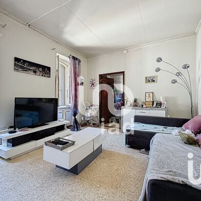 Appartement 3 pièces 64000 €