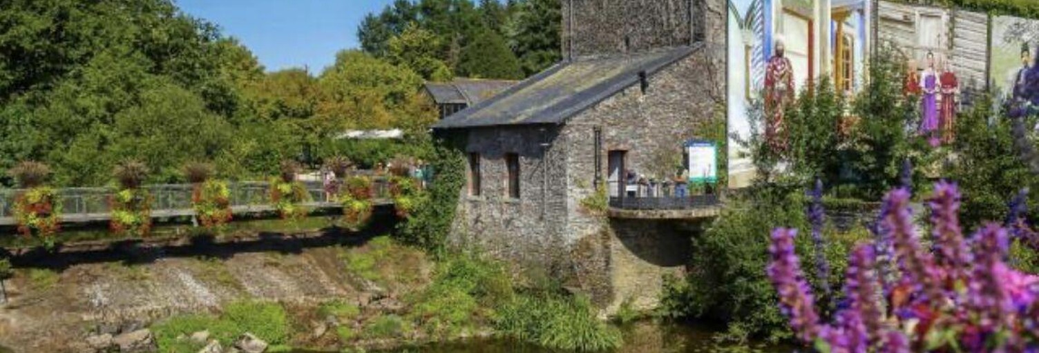 Commerce  147 m² à louer à La Gacilly (56200)