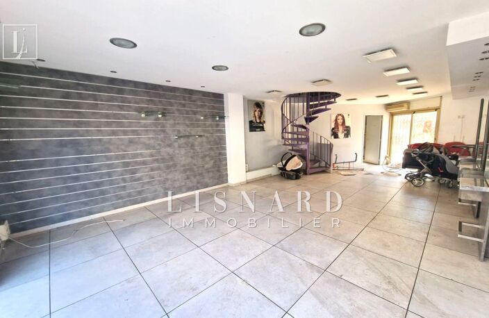 professionnel local commercial — photo 2