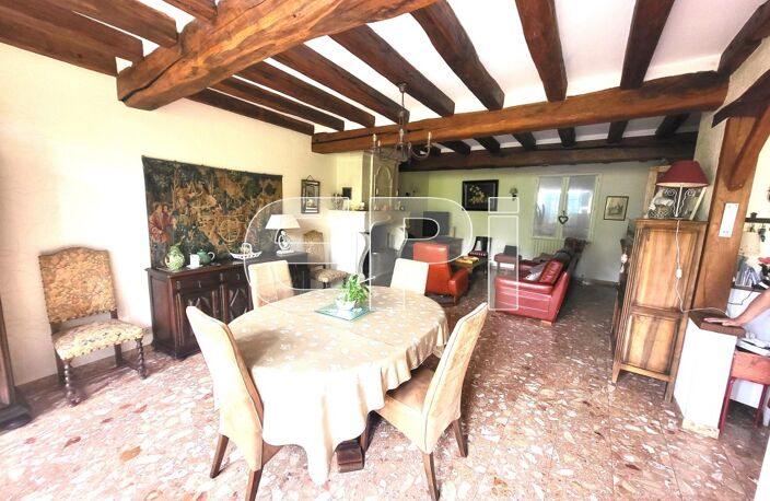 Brézé. Belle et grande maison familiale en tuffeau de 165m2 qu — photo 4