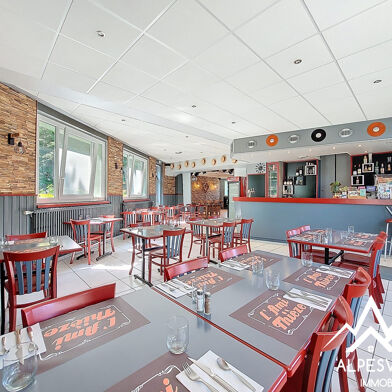 Commerce  122500 €