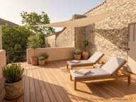 Pays de Banon, maison en pierres avec jardin, terrasse, caves et grenier — photo 2