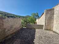 Pays de Banon, maison en pierres avec jardin, terrasse, caves et grenier — photo 3