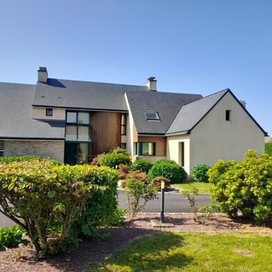 Maison 8 pièces 530500 €