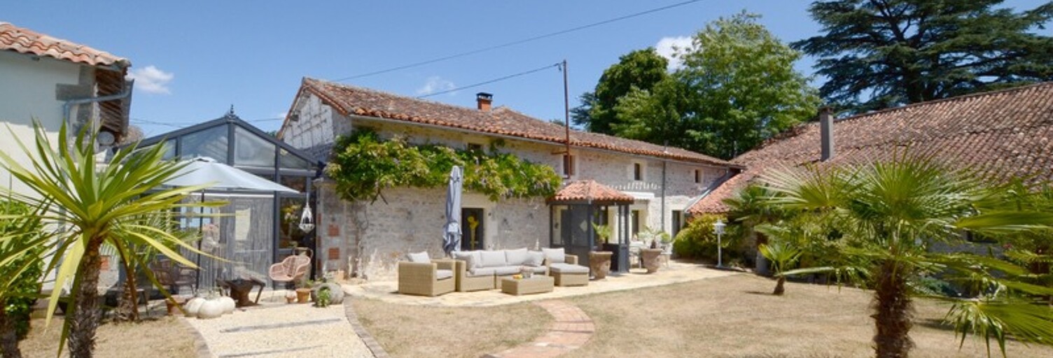 Maison 7 Pièces 125 m² à vendre à Nanteuil-en-Vallée (16700)