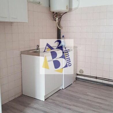 Appartement 1 pièces 330 €