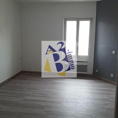 Appartement 1 pièces 330 €