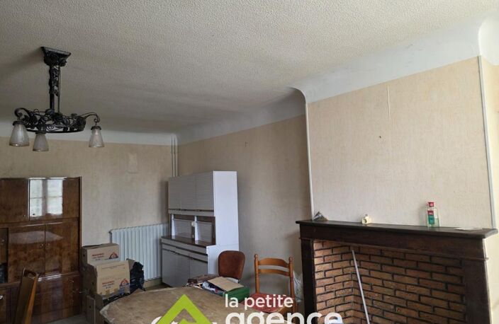 DUN SUR AURON : Grande maison édifiée sur 1178 m2 de terrain — photo 4