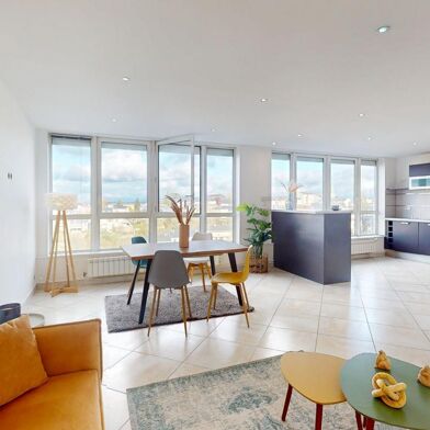 Appartement 4 pièces 266500 €