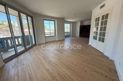 Appartement 4 pièces 258000 €