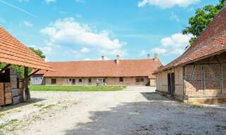 Maison 8 Pièces 200 m² à vendre à Saint-Germain-du-Bois (71330)
