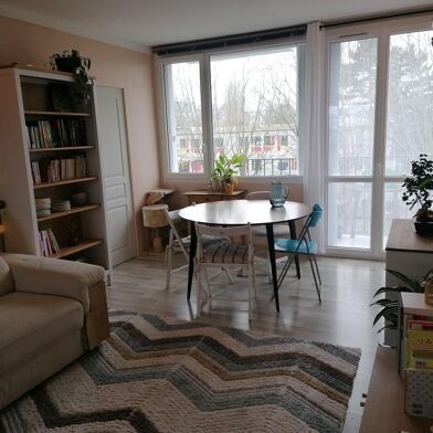 Appartement 1 pièces 550 €