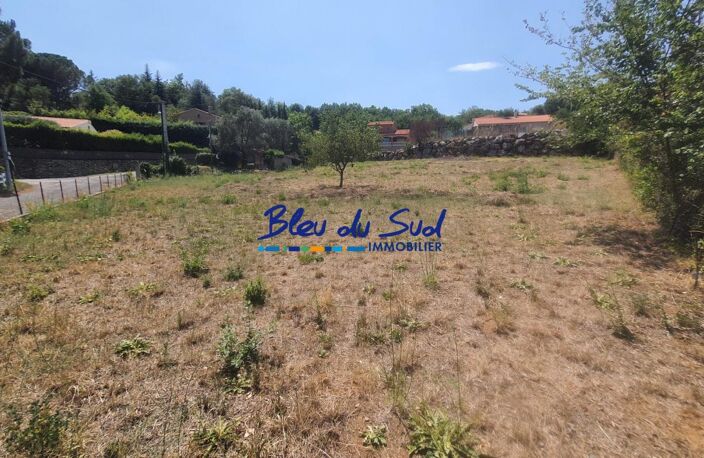 TERRAIN DE 1615 m² possibilité de faire 2 maisons — photo 2