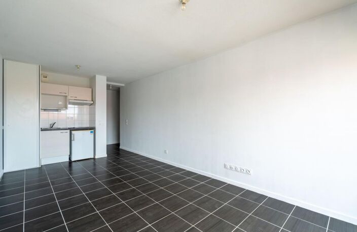 STUDIO A VENDRE HYPER CENTRE LA TESTE DE BUCH — photo 2