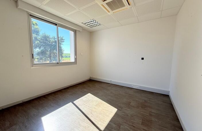 Bureau À Vendre — photo 4