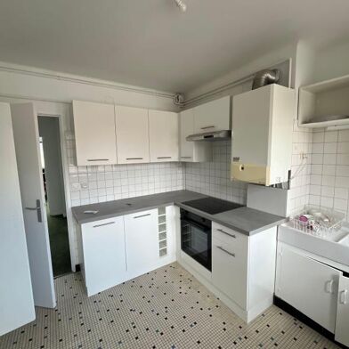 Appartement 5 pièces 1100 €