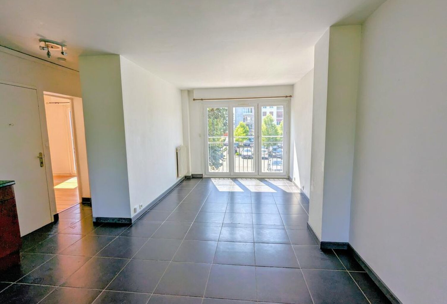 Appartement À Vendre — photo 1