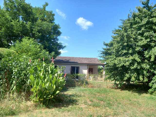 Ensemble immobilier  + terrain constructible avec dépendance- Référence 2146 — photo du bien