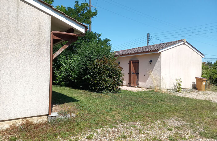 Ensemble immobilier  + terrain constructible avec dépendance- Référence 2146 — photo 2