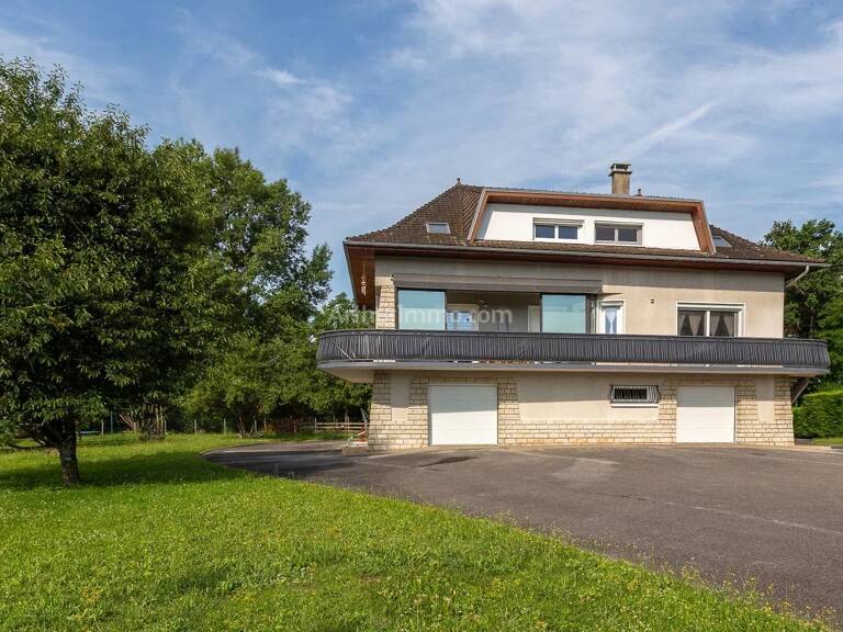 Maison 8 pièces  à vendre 239 m² — photo 1