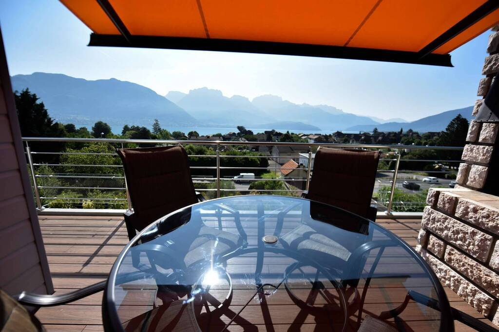 Villa / Maison  T8 à vendre Sévrier 74320